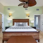 The Somerset On Grace Bay