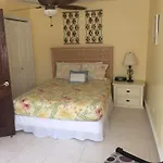 Breezy Palms Villa