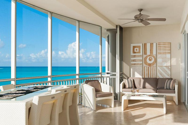 Aparthotel The Venetian On Grace Bay