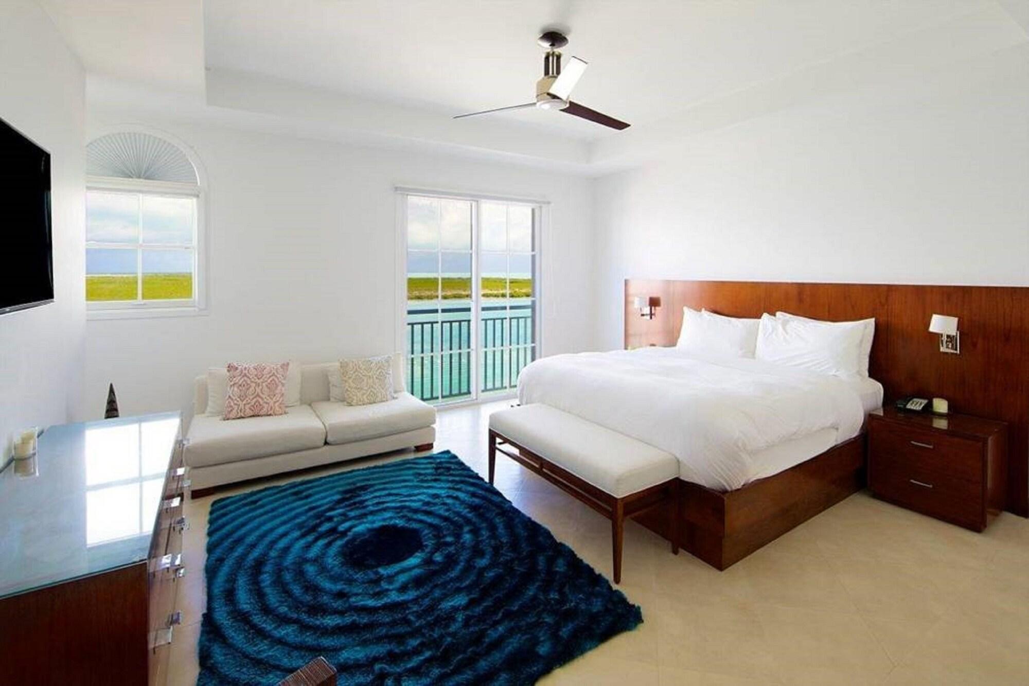 Blue Haven Resort 4*