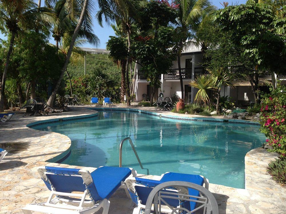 Turtle Cove Inn 2*