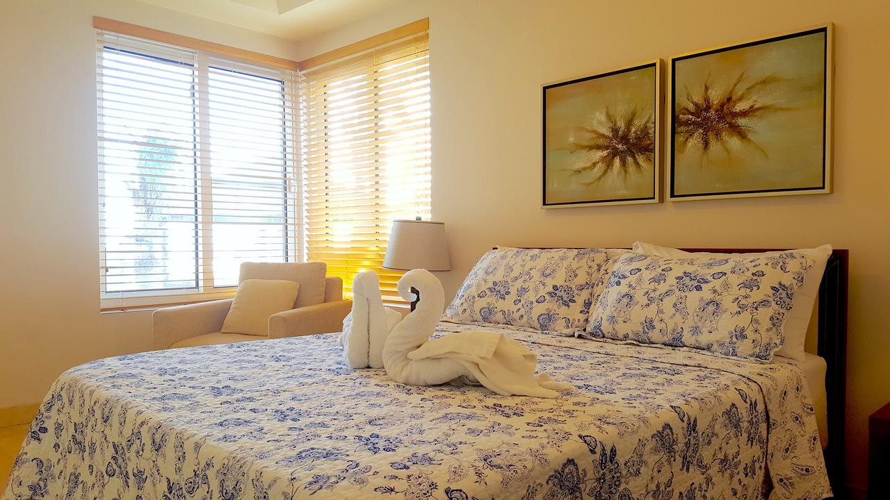 One Bedroom La Vista Azul *