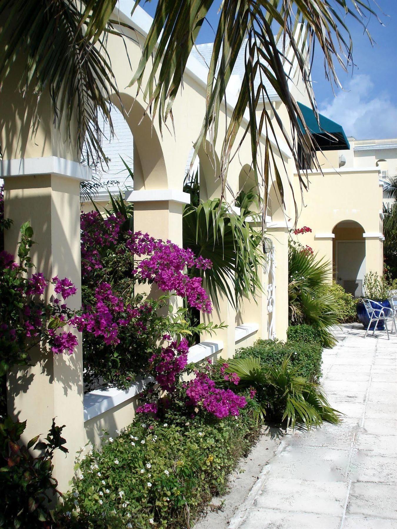 Hotel At Windsong On The Reef