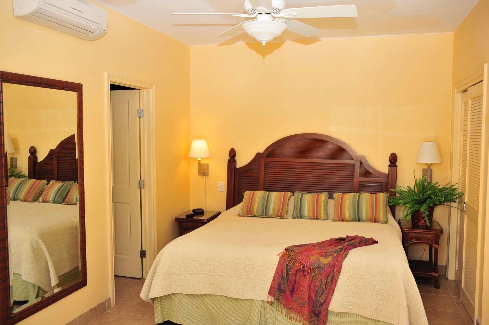 Hotel At Windsong On The Reef