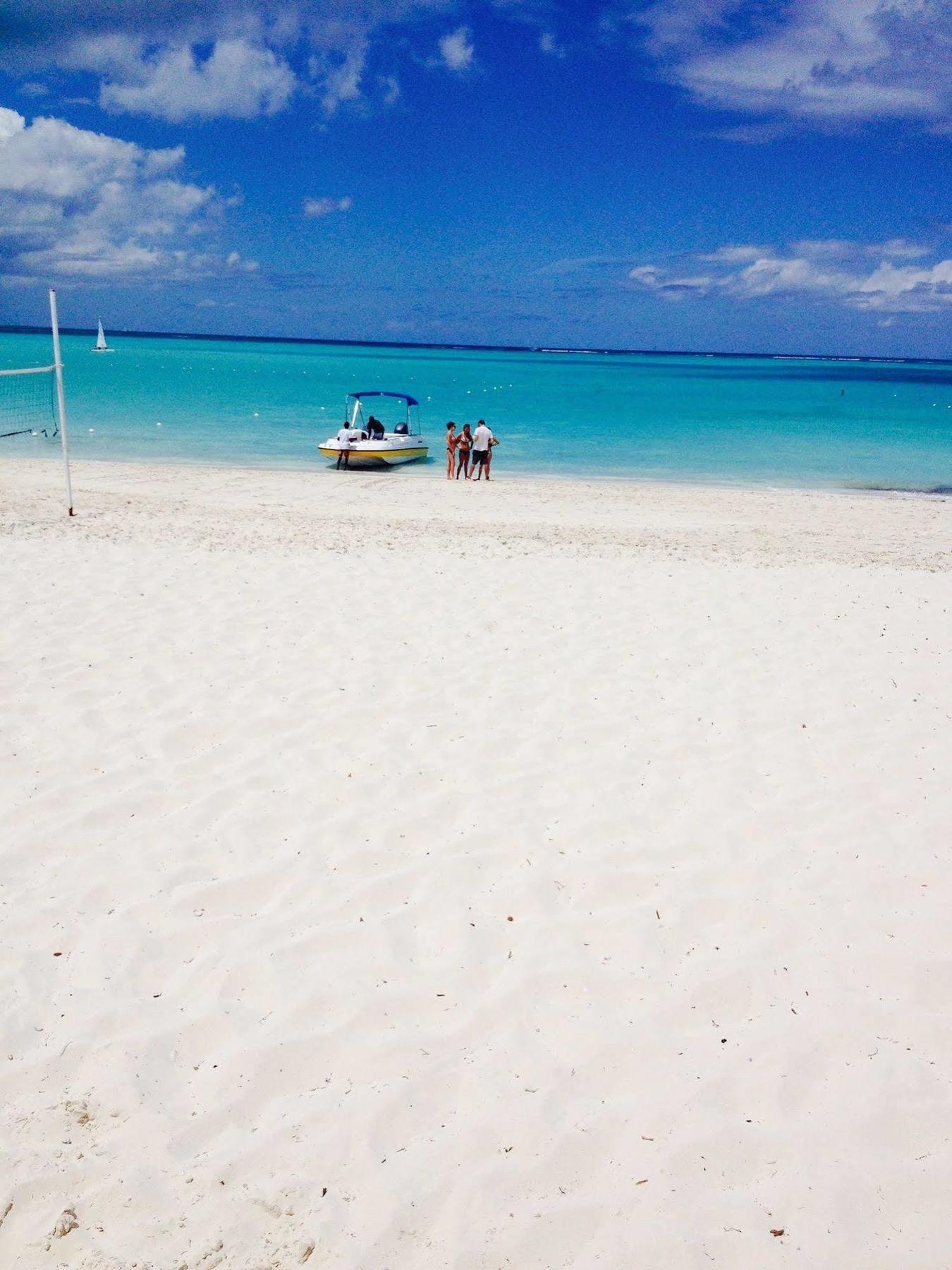Hotel At Windsong On The Reef 3*